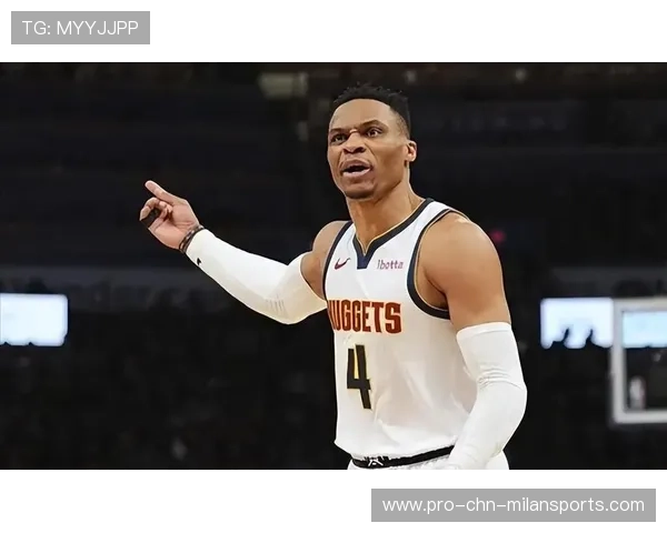 威少狂砍24+13+14，仍难逆转19分落后